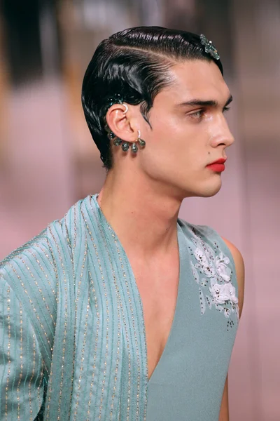Look 20